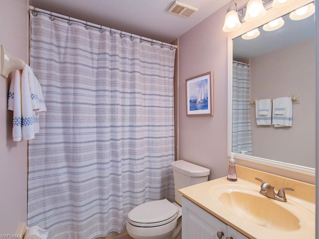 3675 Amberly CIR C207 photo 10