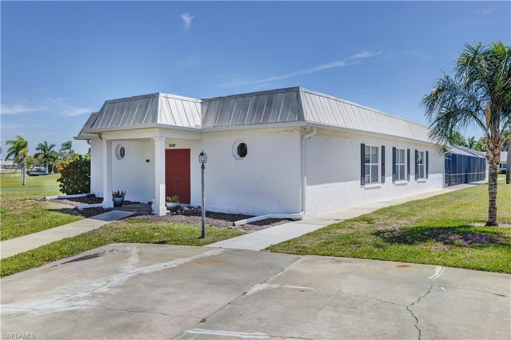 7079 Esquire CT photo 27