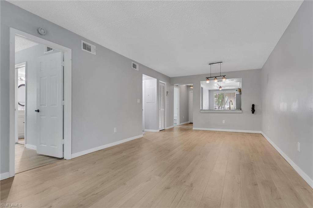 9861 Alabama ST 3 photo 12