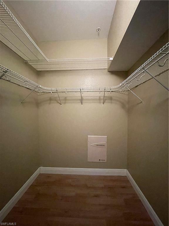 Walking closet