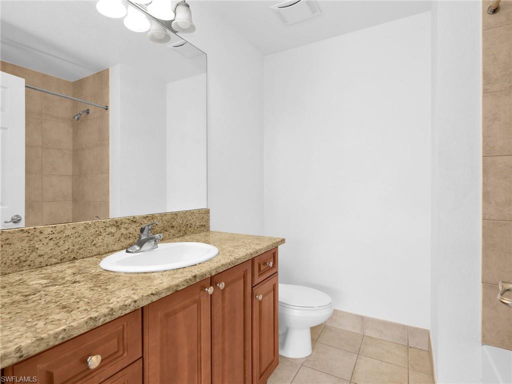 23501 Alamanda DR 102 photo 14