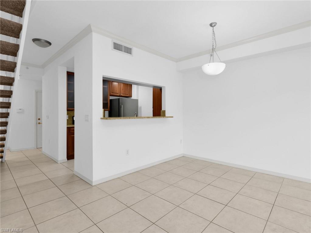 23501 Alamanda DR 102 photo 8