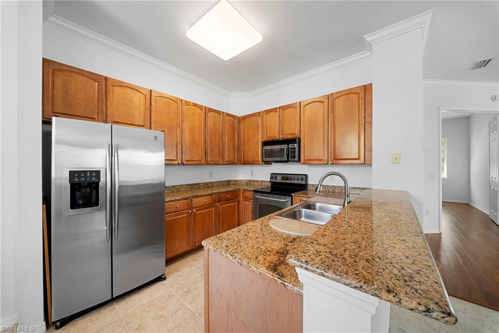 970 Peggy CIR 604 photo 18