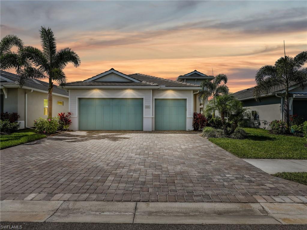 9288 Cayman DR