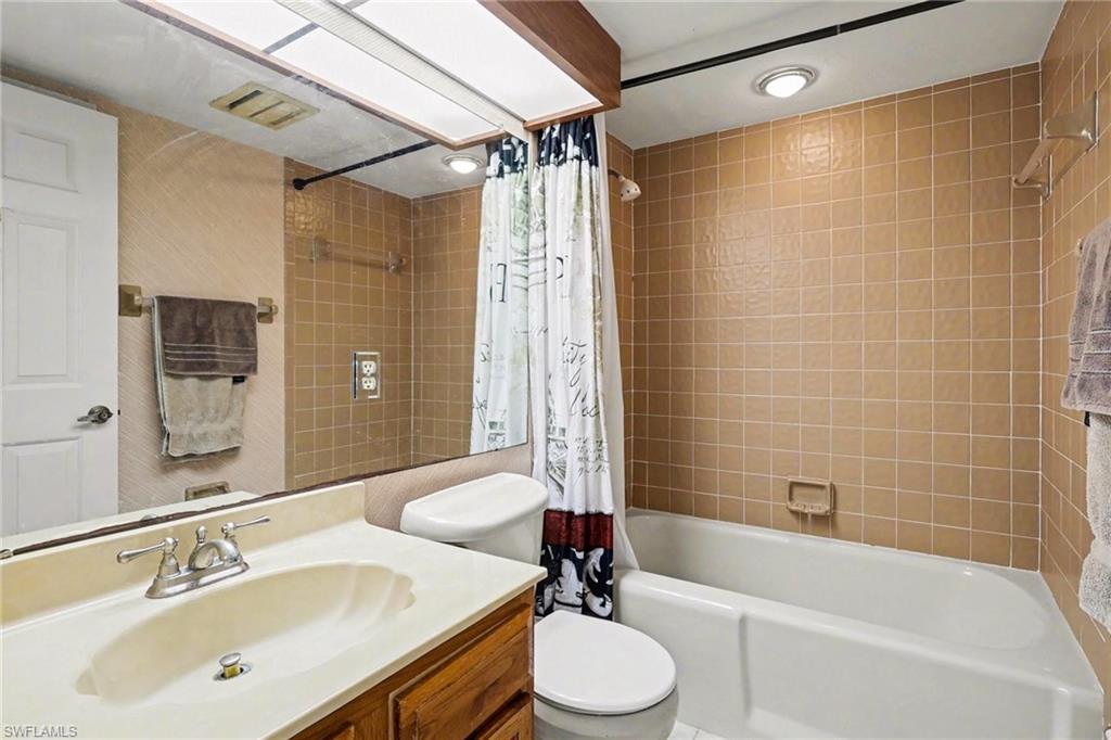 4703 SE 17th PL 404 photo 10