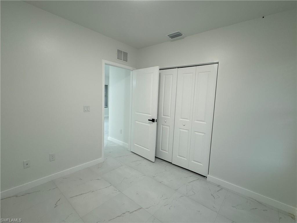 1775 Glenway CT photo 6