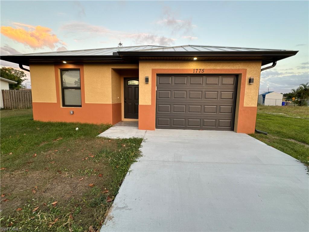 1775 Glenway CT