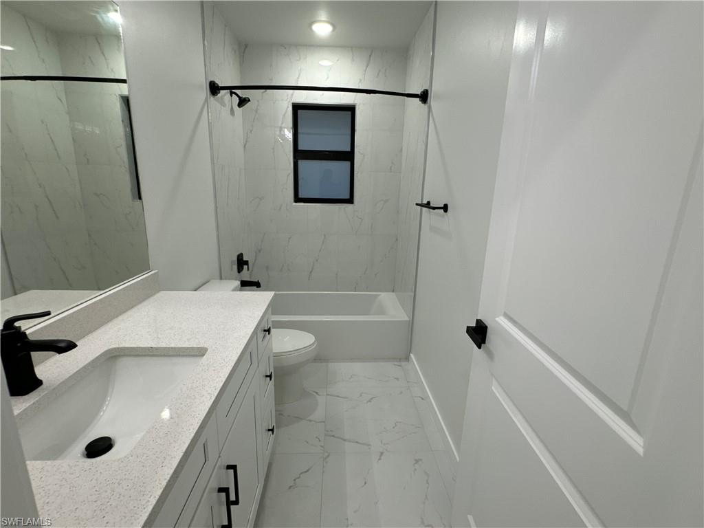 1775 Glenway CT photo 10