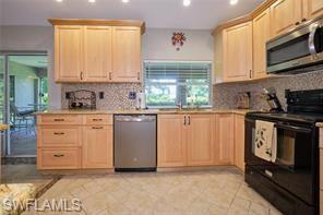 140 SE 8th ST