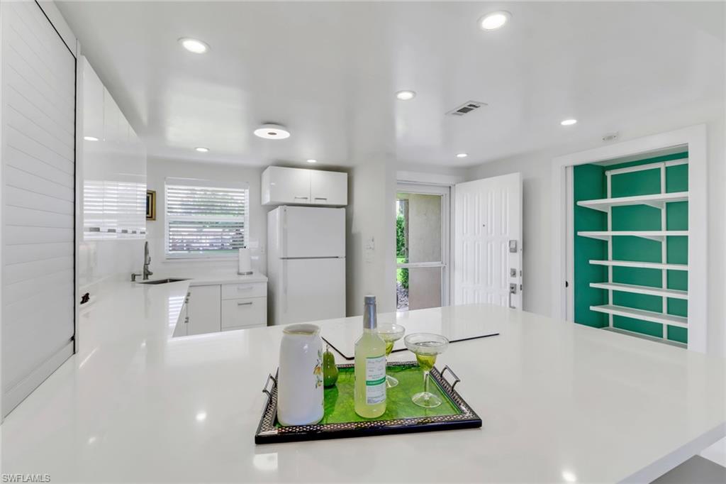9 High Point CIR N 102