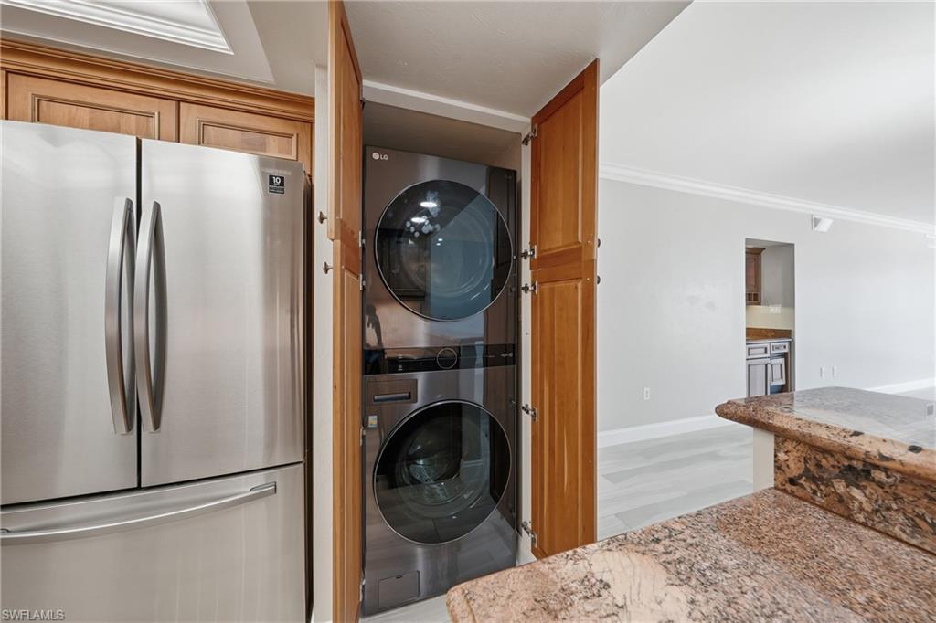 174 Collier BLVD 1105 photo 10