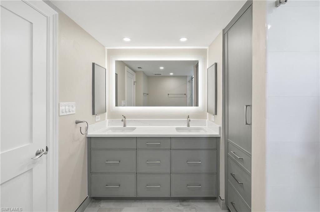174 Collier BLVD 1105 photo 18
