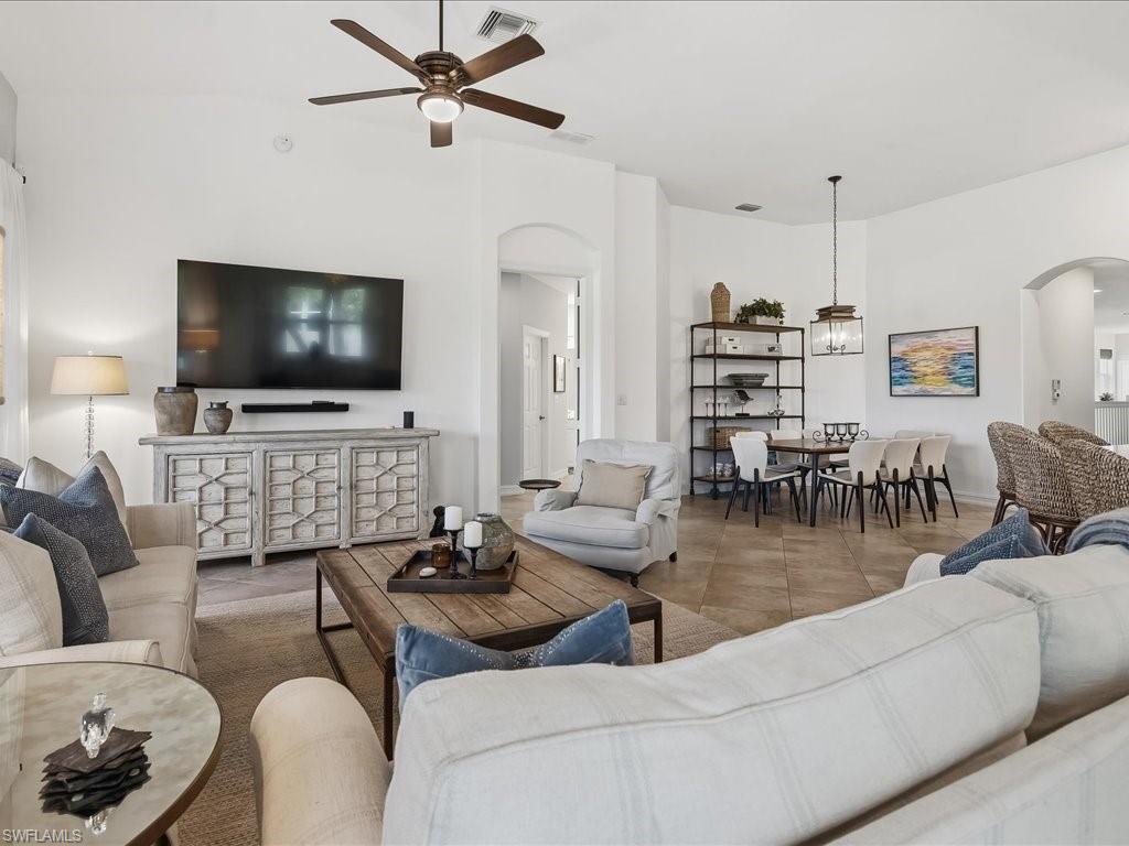 1259 Rialto WAY 201 photo 7