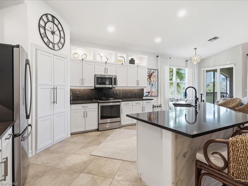 1259 Rialto WAY 201
