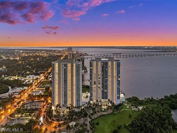 3000 Oasis Grand BLVD 2402