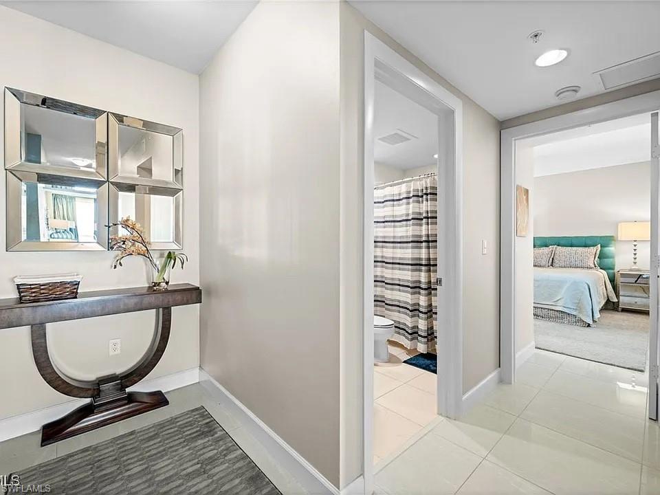 3000 Oasis Grand BLVD 2402 photo 17