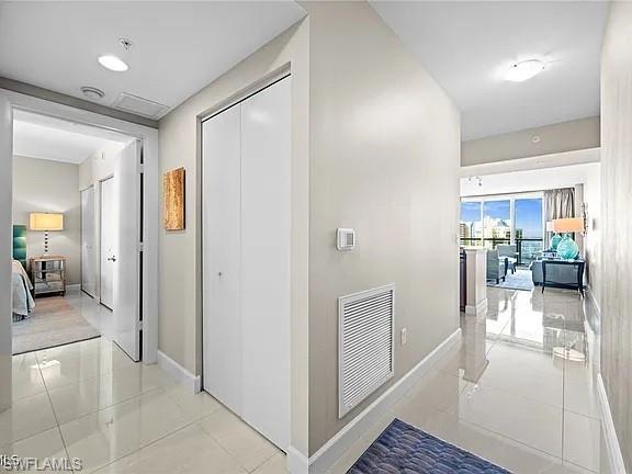 3000 Oasis Grand BLVD 2402 photo 16