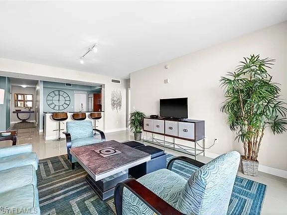 3000 Oasis Grand BLVD 2402 photo 7
