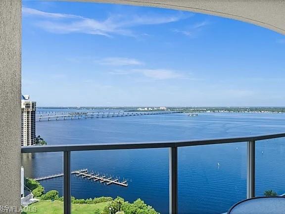3000 Oasis Grand BLVD 2402 photo 20