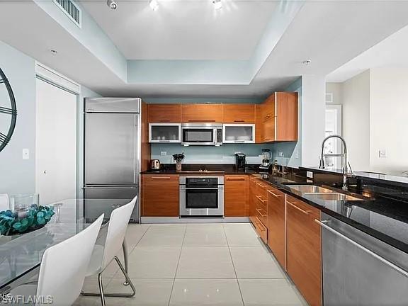 3000 Oasis Grand BLVD 2402 photo 10