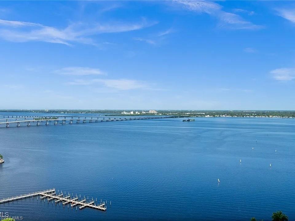3000 Oasis Grand BLVD 2402 photo 18