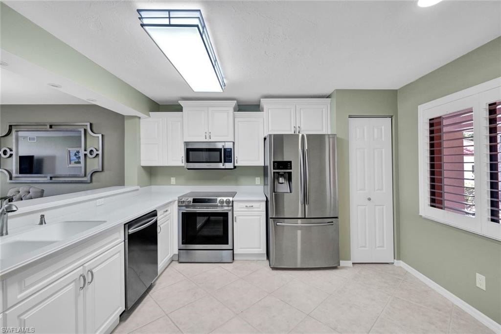 9435 Sunset Harbor LN 211 photo 10