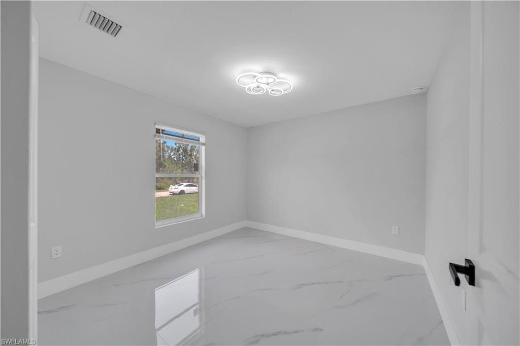 1042 Darlington ST photo 10