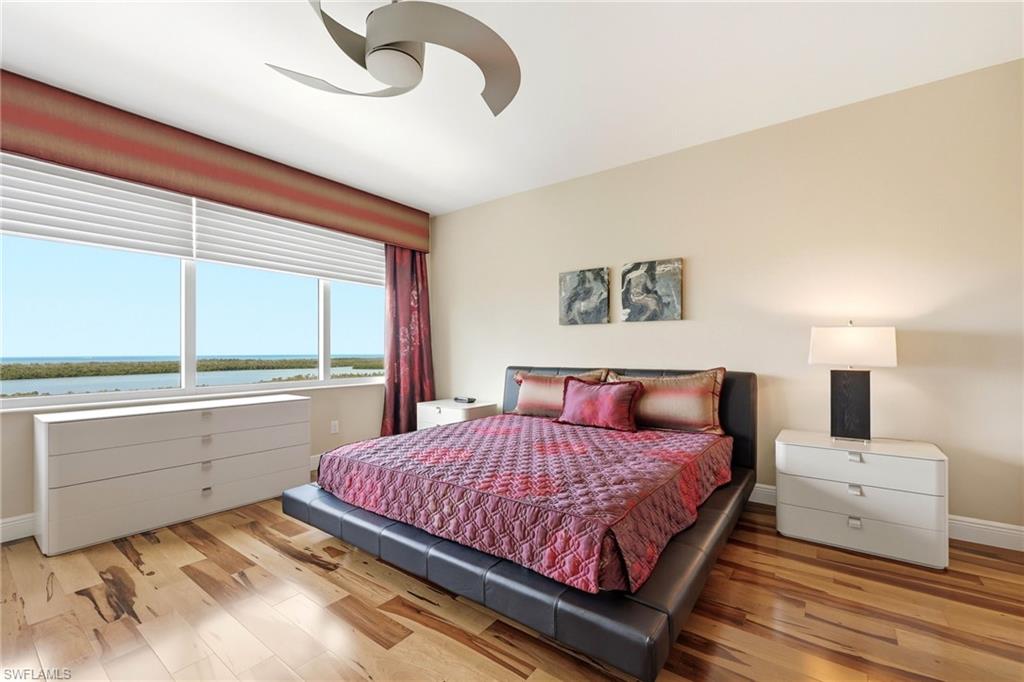 265 Indies WAY 701 photo 23