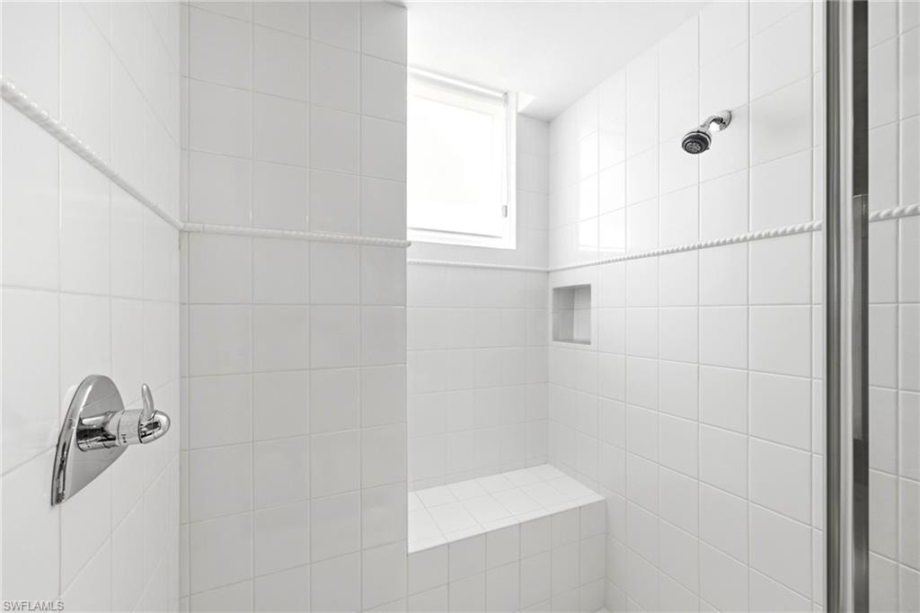 265 Indies WAY 701 photo 32