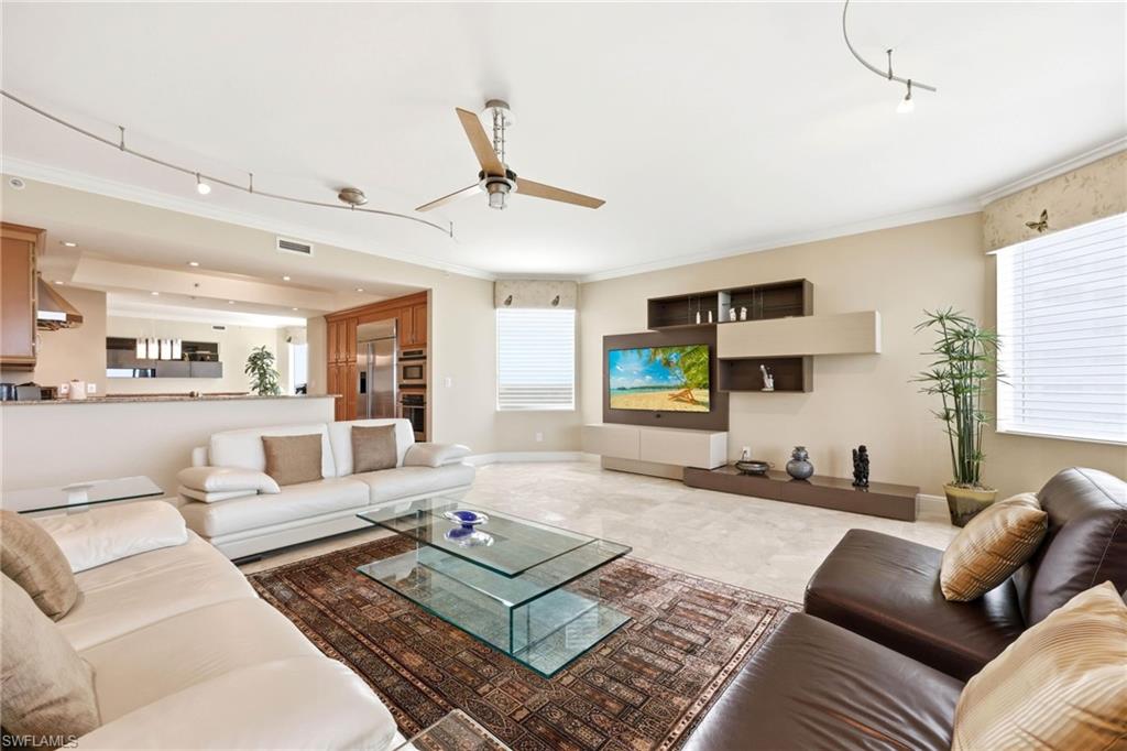 265 Indies WAY 701 photo 10