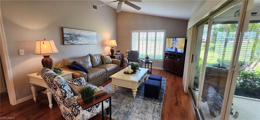 1417 Foxfire LN