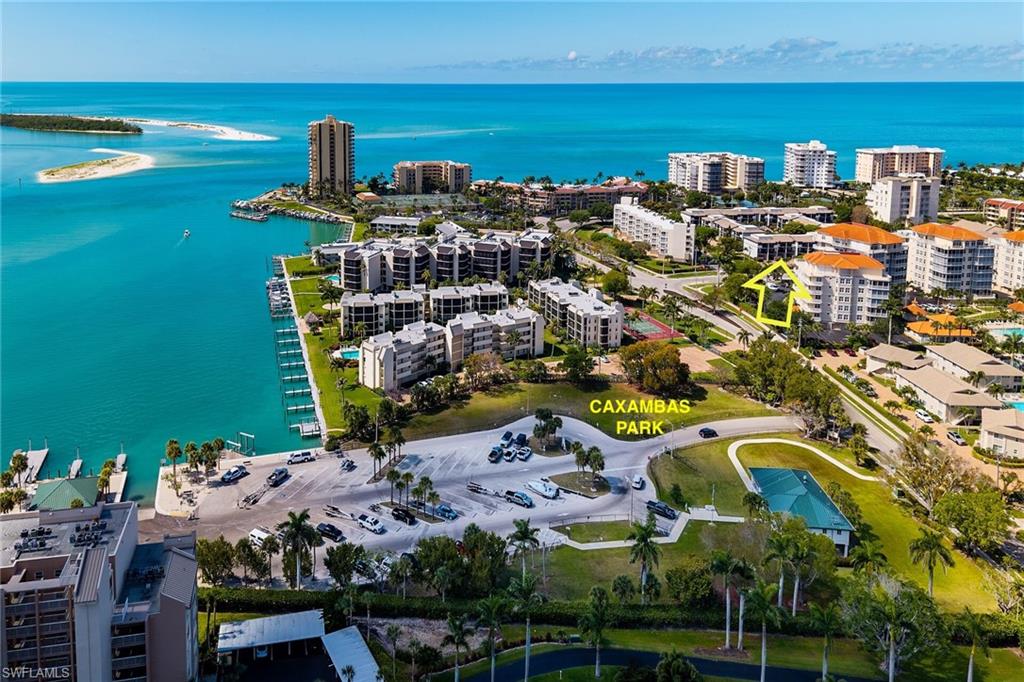 AERIAL VIEW FROM TOWN HOUSE SQUARE TO CAXAMBAS PARK