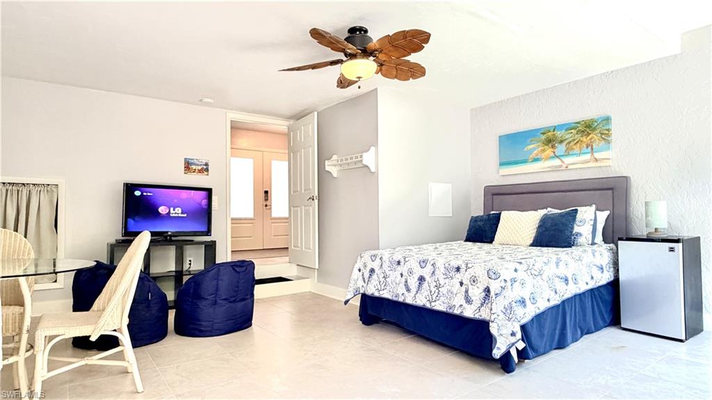 FLEX ROOM - DEN | BEDROOM | FLORIDA ROOM