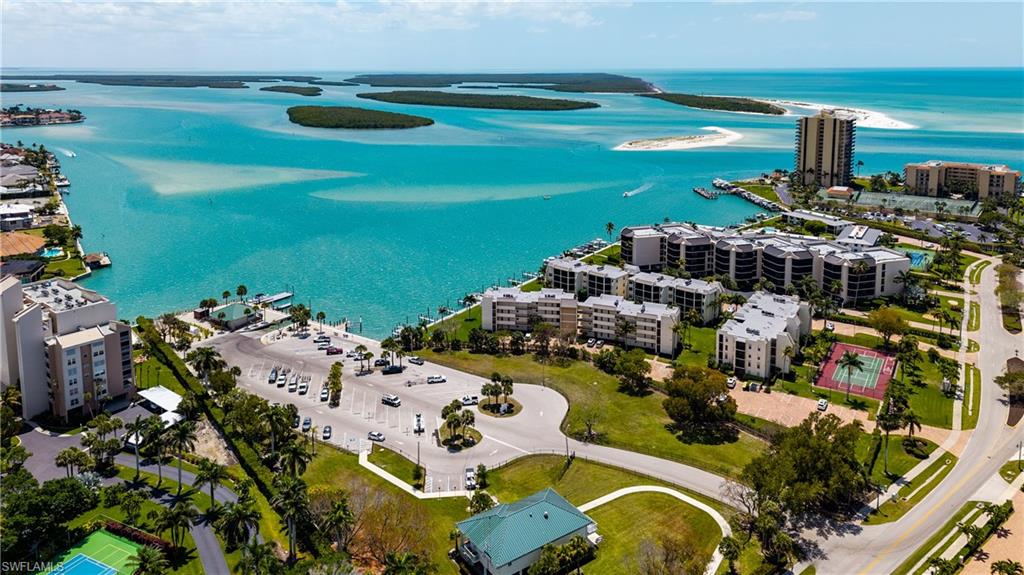 AERIAL VIEW to CAXAMBAS PARK