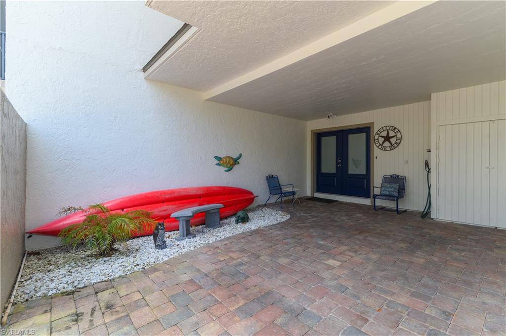 COVERED PARKING & ENTRY