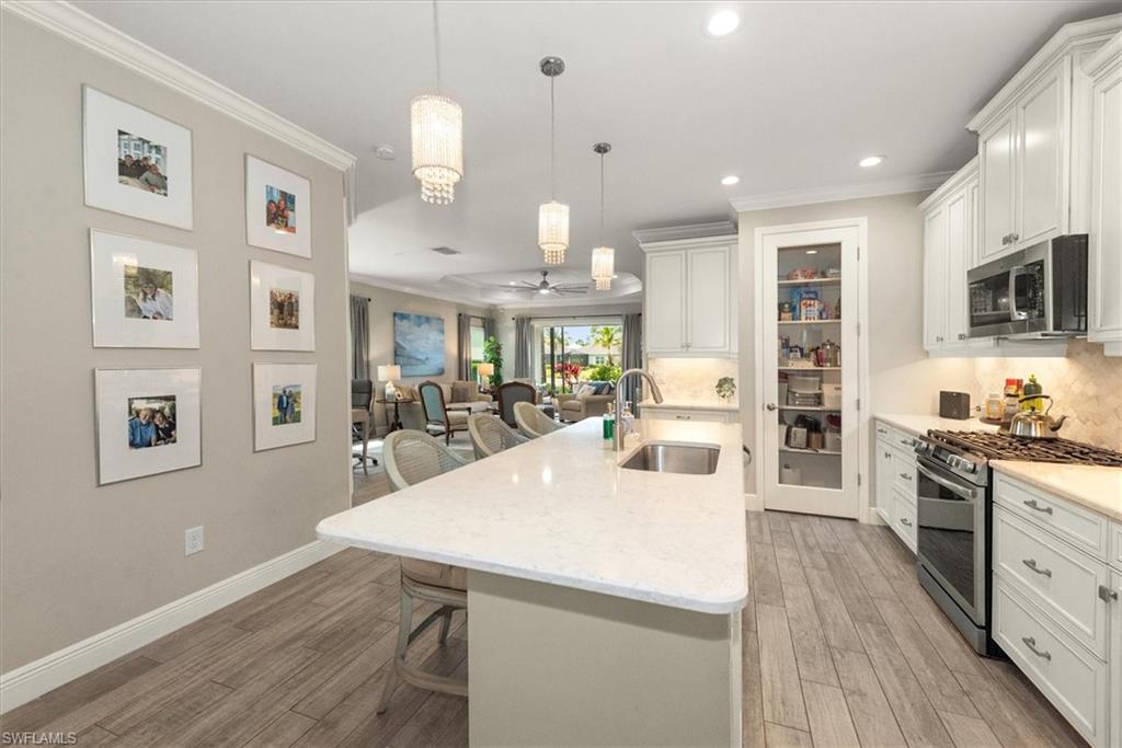 2302 Marquesa CIR