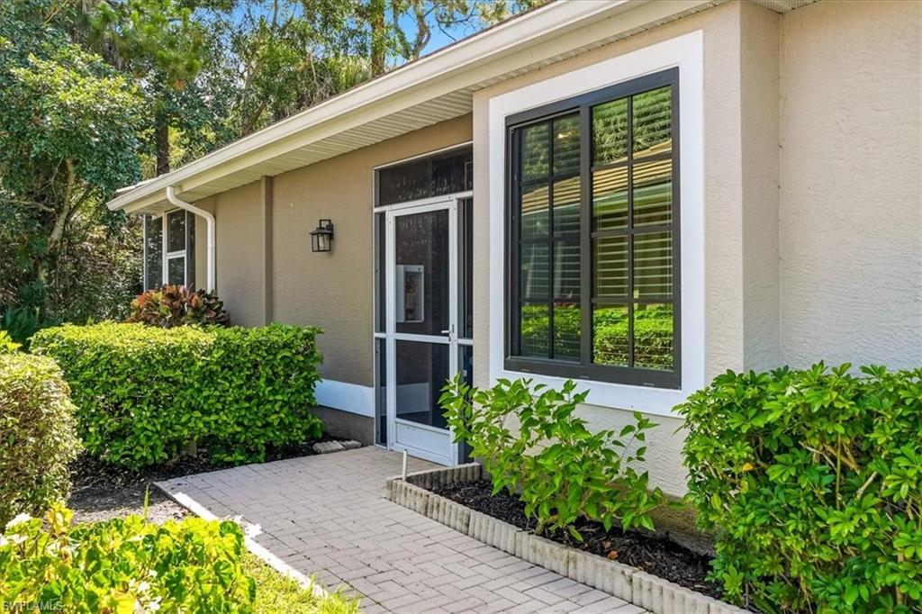 SIDE ENTRY PAVED