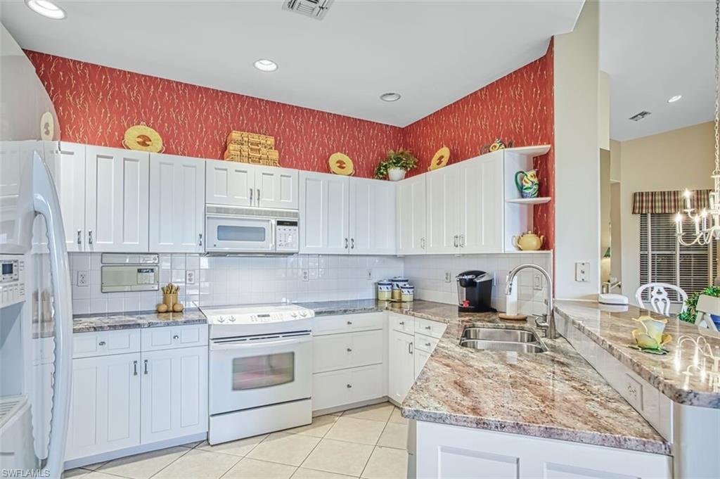 9270 Bayberry BEND 202 photo 13