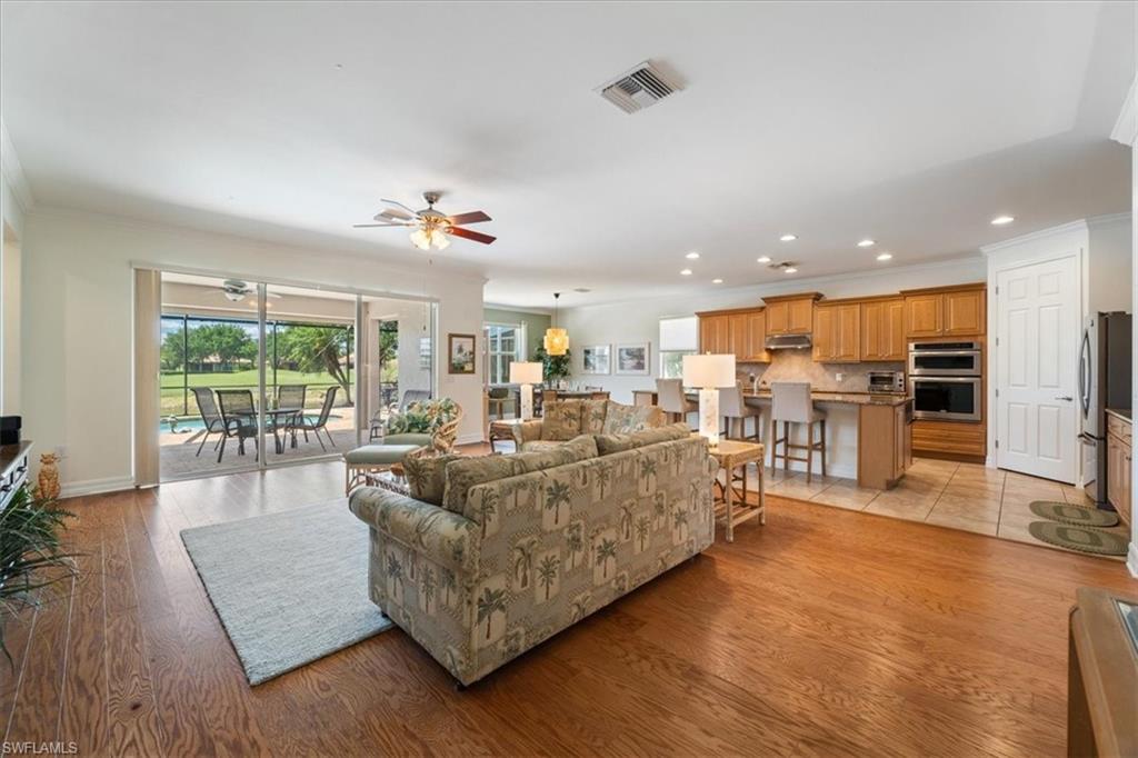 6140 Victory DR photo 7