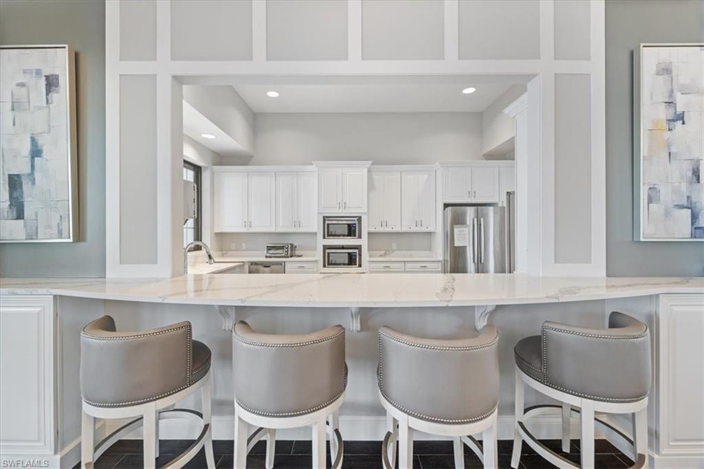 6140 Victory DR photo 44