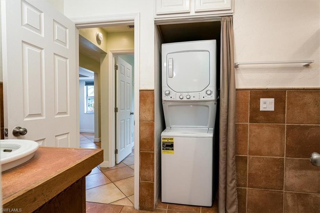 1025 Pine Isle LN 1025 photo 13