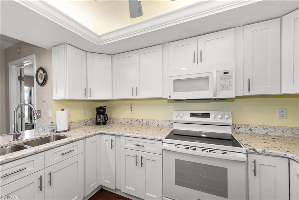 5805 Trailwinds DR 314 photo 9