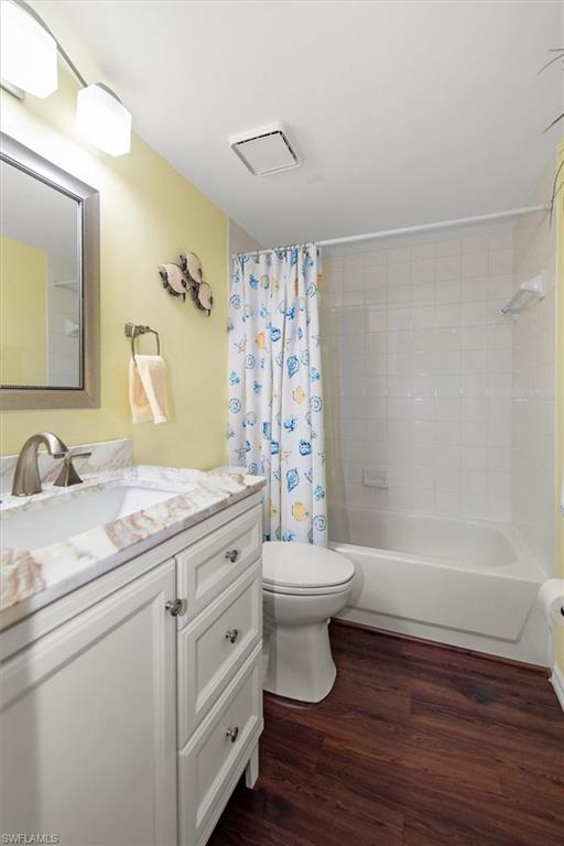 5805 Trailwinds DR 314 photo 24