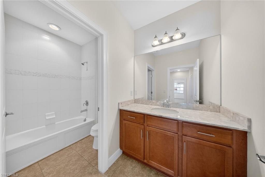 1435 Santiago CIR SW 2003 photo 18