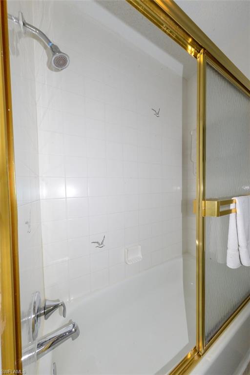 Full tub and shower in primary bathroom
