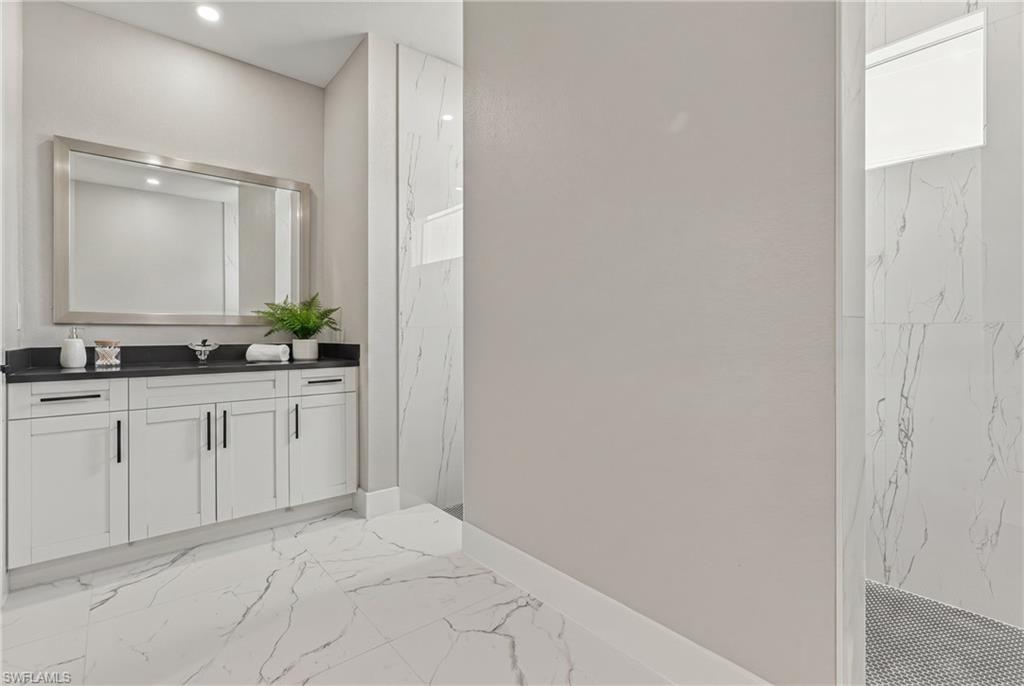 2108 NE 15th TER photo 14