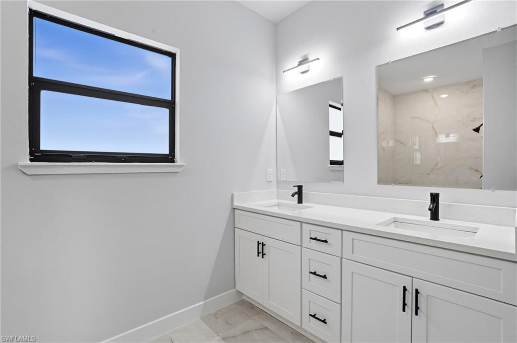 219 Ogden AVE S photo 16