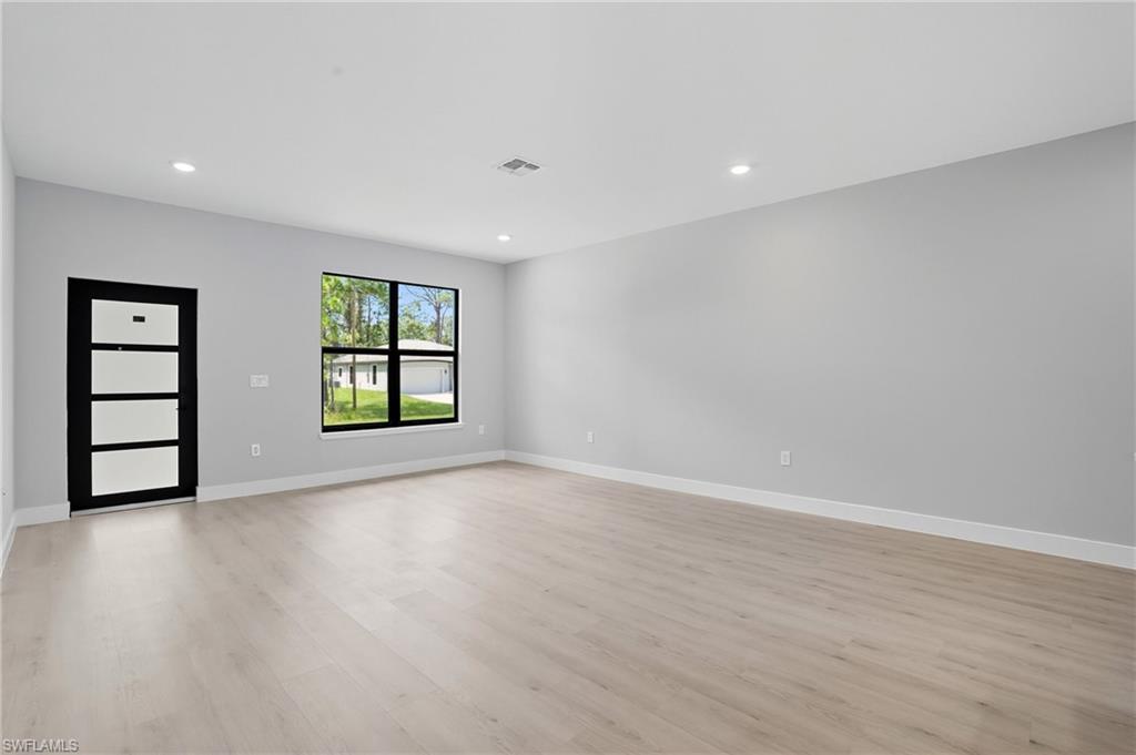 219 Ogden AVE S