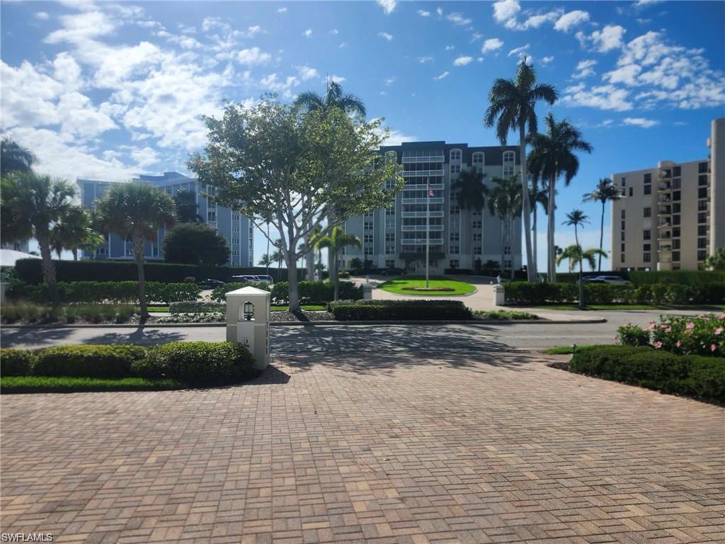3000 Gulf Shore BLVD N 113 photo 28
