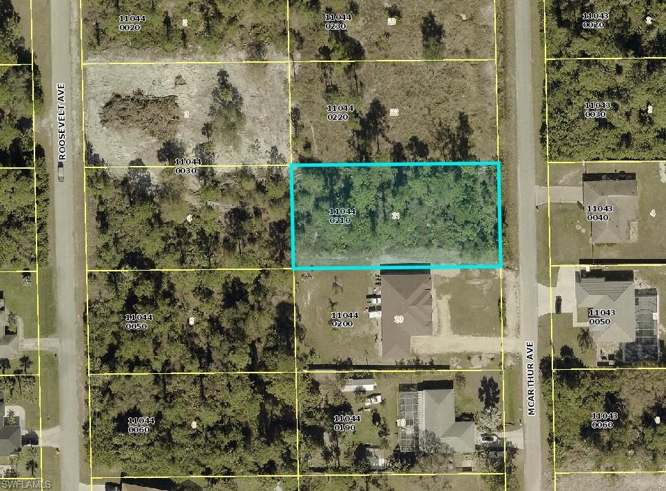 Aerial map of property and surrounding area